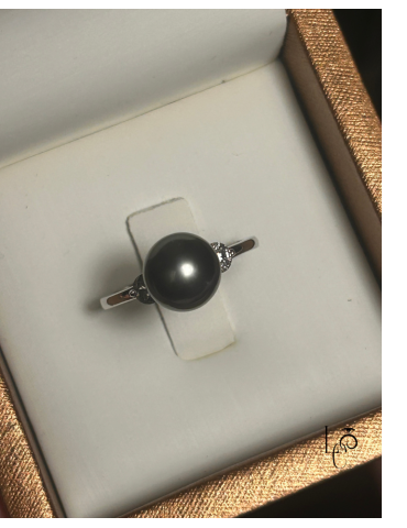 Bague Perle de Tahiti Elégante avec Pierres
